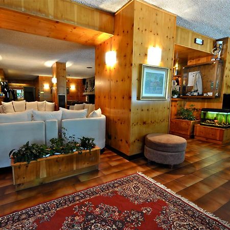 Hotel Nazionale Bormio Esterno foto