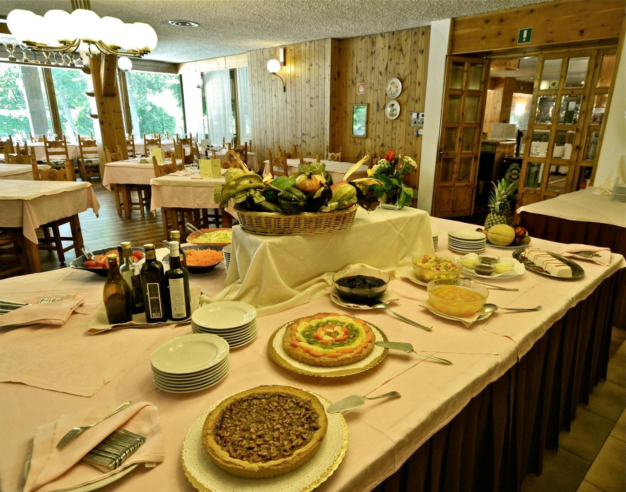 Hotel Nazionale Bormio Esterno foto