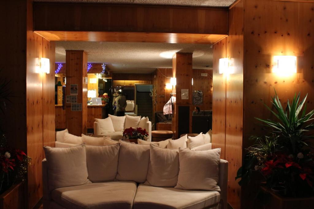 Hotel Nazionale Bormio Esterno foto