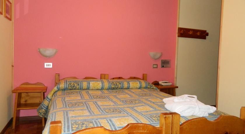 Hotel Nazionale Bormio Esterno foto