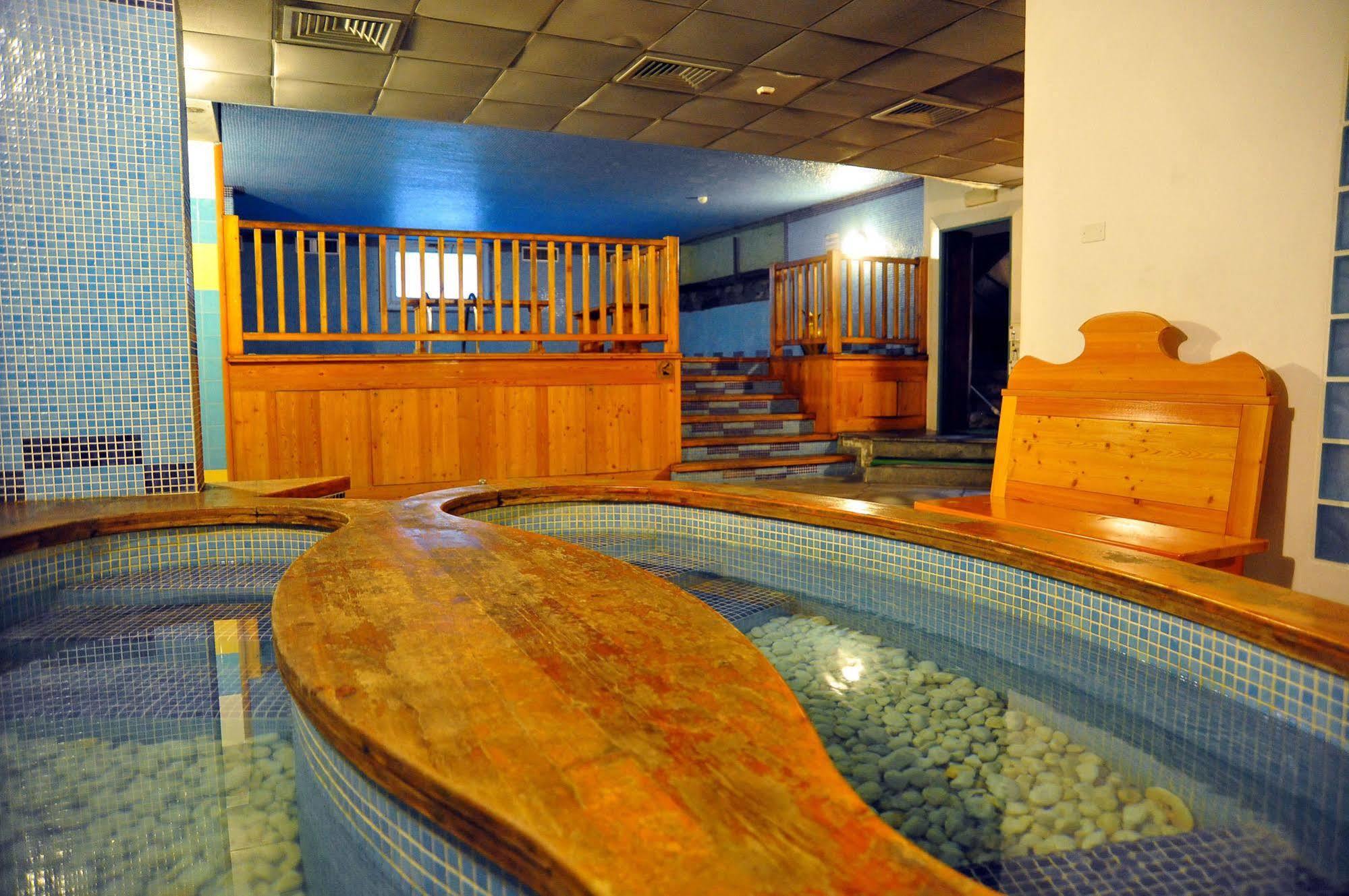 Hotel Nazionale Bormio Esterno foto
