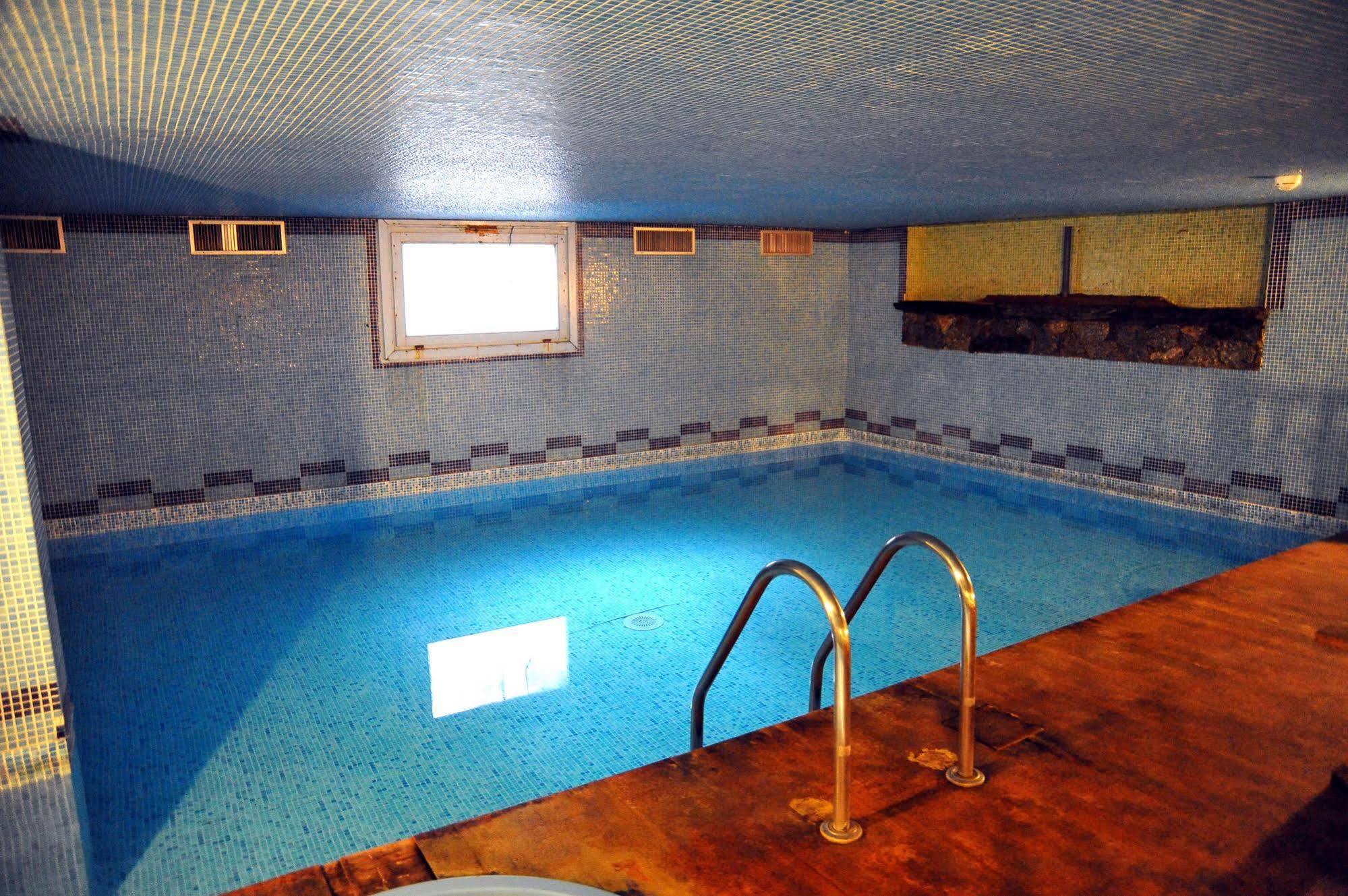 Hotel Nazionale Bormio Esterno foto