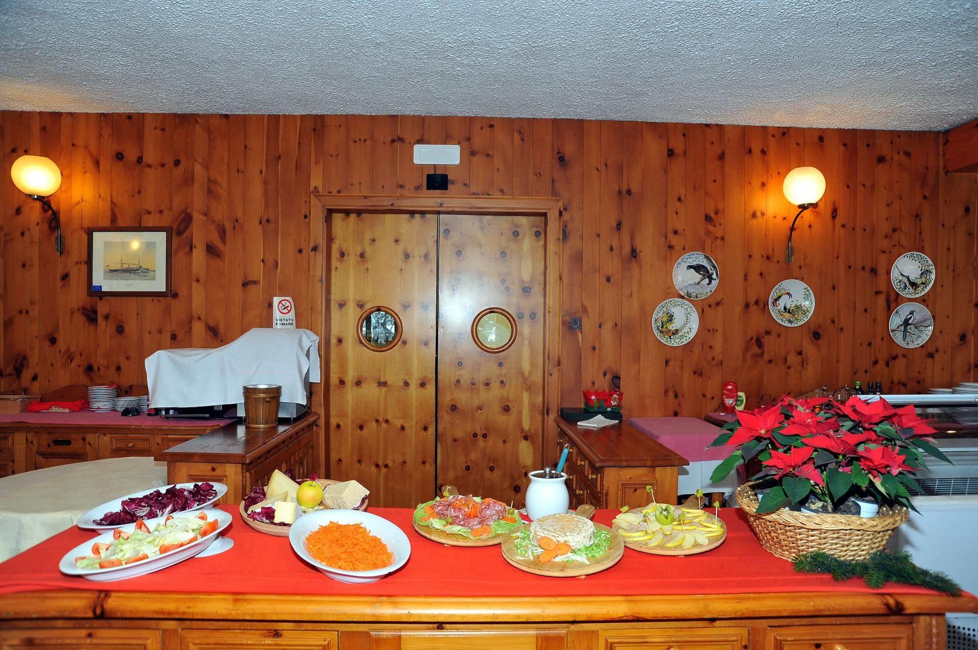 Hotel Nazionale Bormio Esterno foto
