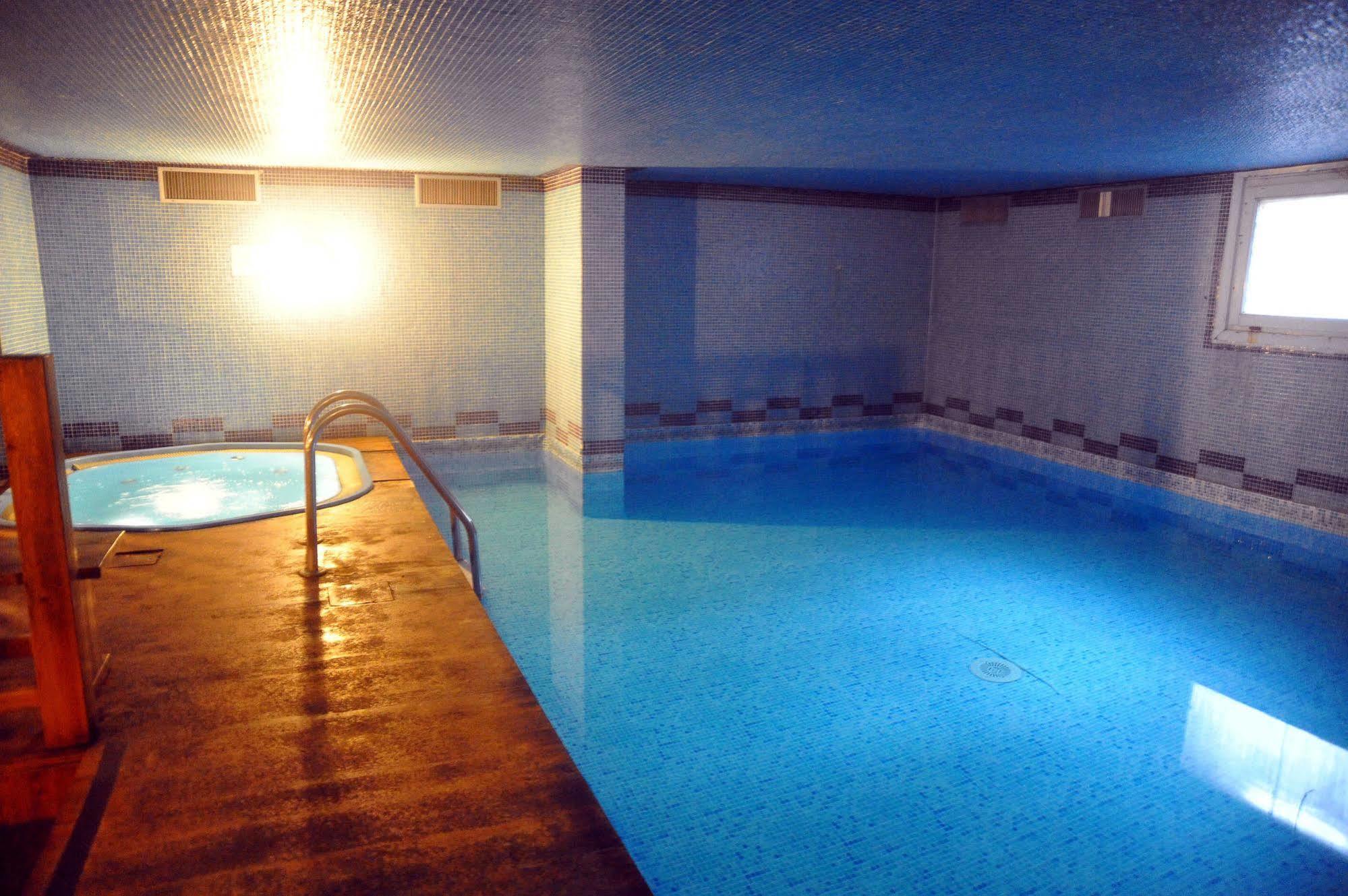Hotel Nazionale Bormio Esterno foto