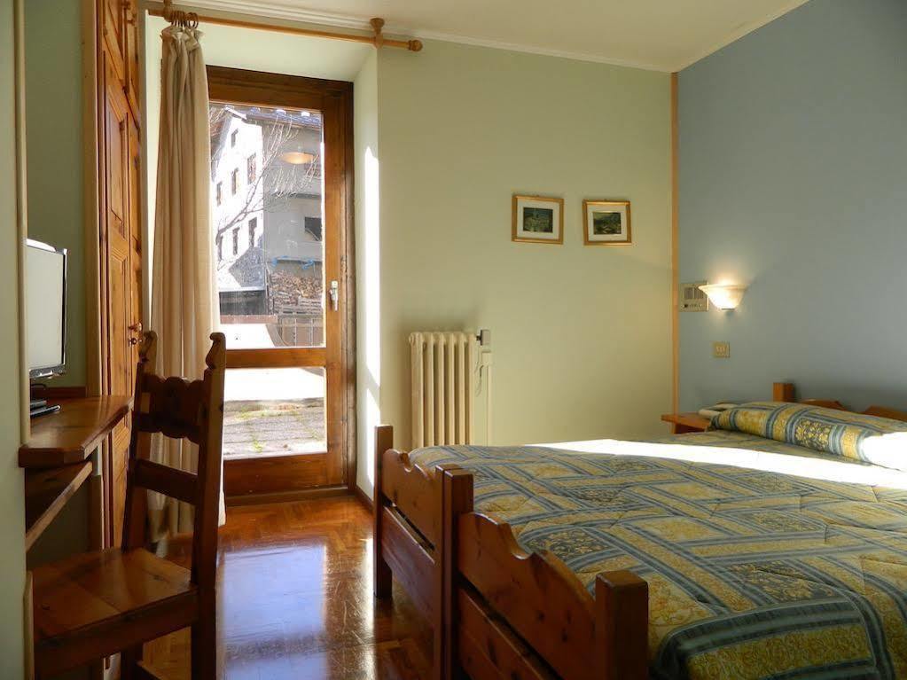 Hotel Nazionale Bormio Esterno foto