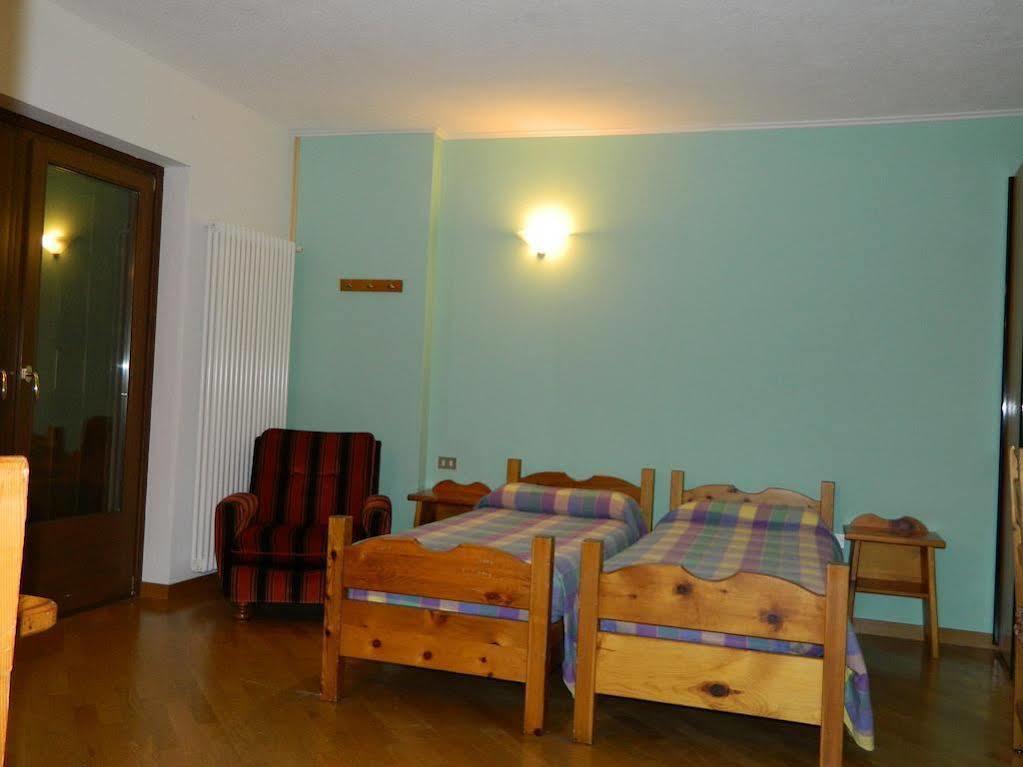 Hotel Nazionale Bormio Esterno foto