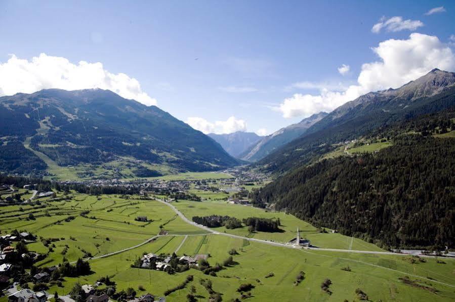 Hotel Nazionale Bormio Esterno foto
